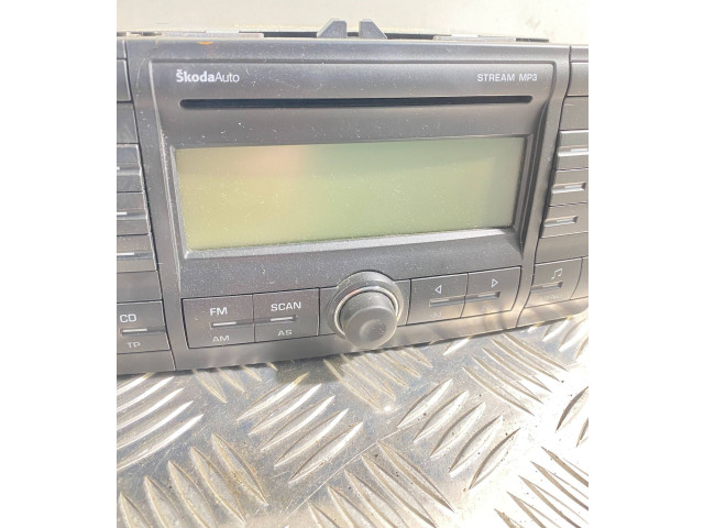 Vstřikovač 1Z0035161C Skoda Octavia Mk2 (1Z) BXE