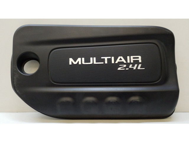 Крышка двигателя (отделка)