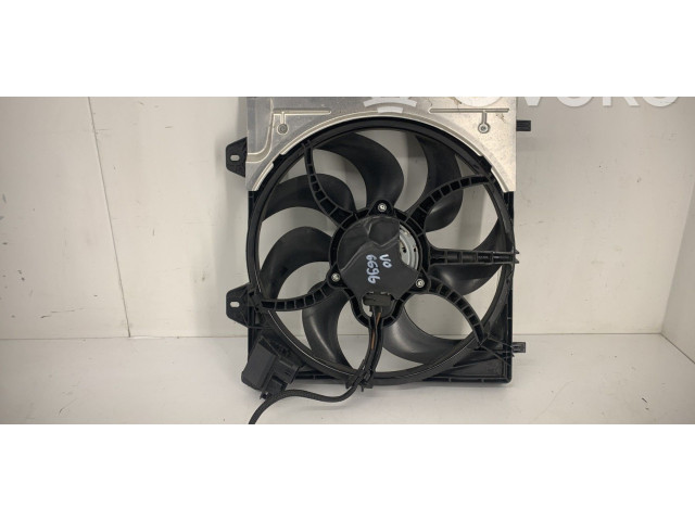Вентилятор радиатора 9827752980 Peugeot 2008 II