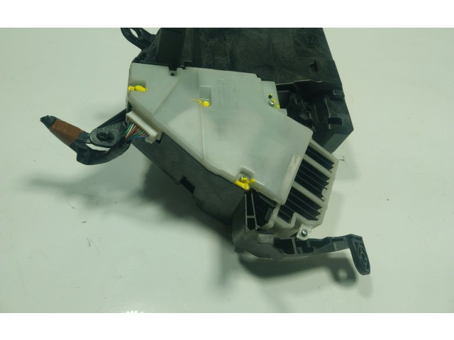 Přístrojová deska Toyota Prius (XW30) 2015 8310847020