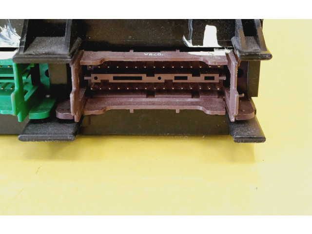 Řídící jednotka 7700811457   Renault Safrane 1998