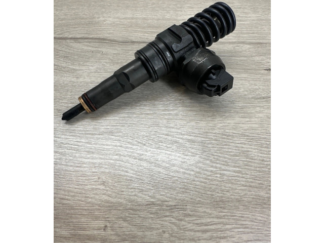 Форсунка 0414720220, 07Z130073 Volkswagen Phaeton