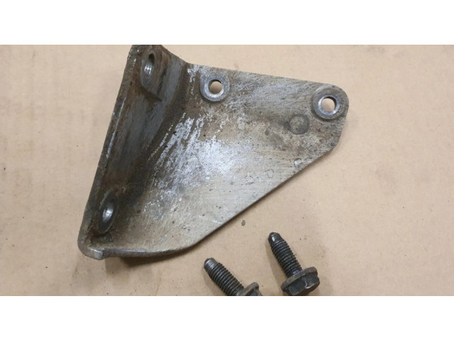 Кронштейн переднего редуктора