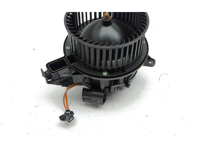 Вентилятор печки 2Q2820021A, 1WW4230 Audi A1