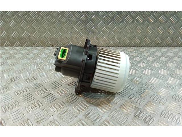 Вентилятор печки Dacia Sandero