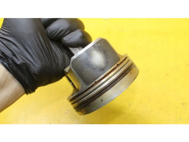  Поршень с шатуном    Porsche Cayenne (9PA)  