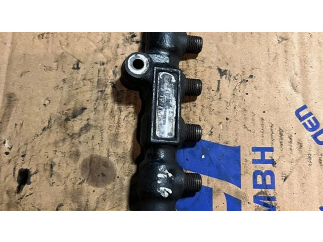 Топливная рампа 9654592680   Citroen C4 I 1.6 