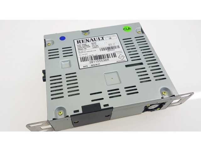 Радио/ проигрыватель CD/DVD / навигация