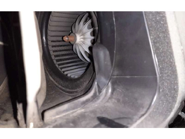 Вентилятор печки Volvo S60