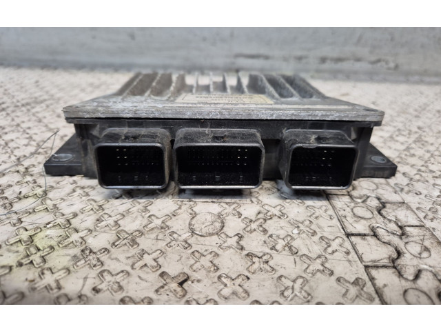 Блок управления двигателя 8200976242 Renault Twingo II