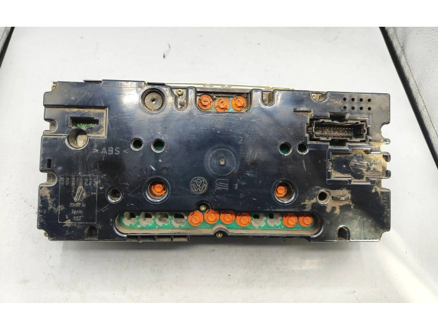 Панель приборов 87001323 Volkswagen Caddy