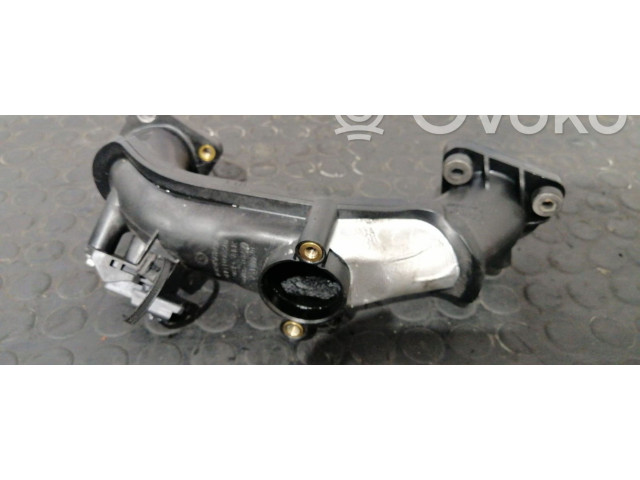 Интеркулер     Mazda 3 II 