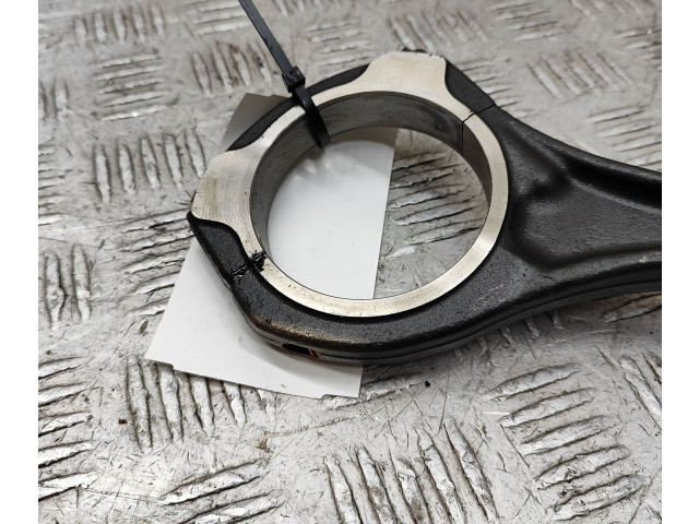 Píst A6420301818, A6420305220 Mercedes-Benz R W251 OM 642.950