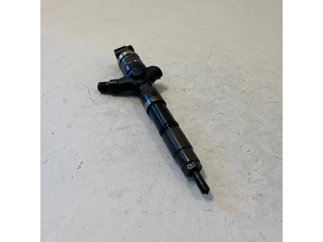 Vstřikovač 2367030320, 12M01634 Toyota Land Cruiser (J120) pro naftový motor 3.0