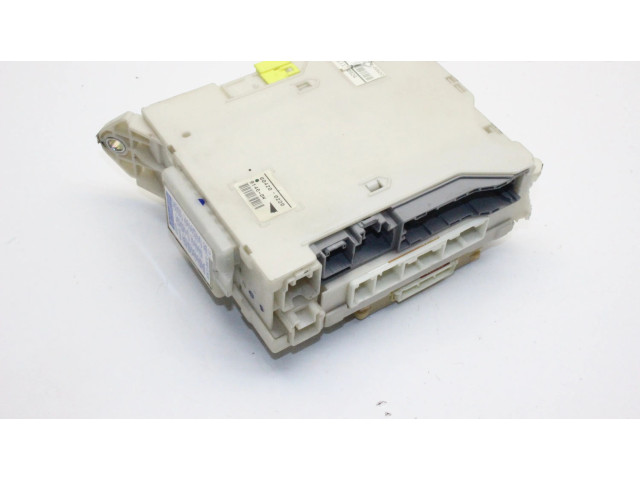 Pojistková skříňka 8273030620 Lexus GS 300 350 430 450H 2006