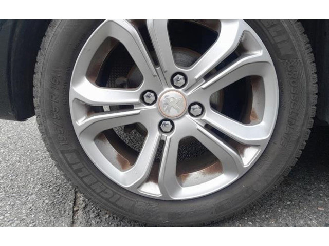 Радио/ проигрыватель CD/DVD / навигация    Peugeot 208    