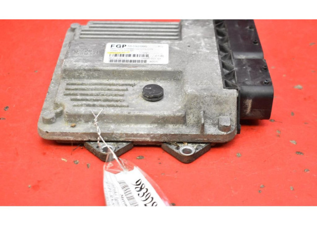 Блок управления двигателем Блок управления 55192095, 55192095 Suzuki Ignis