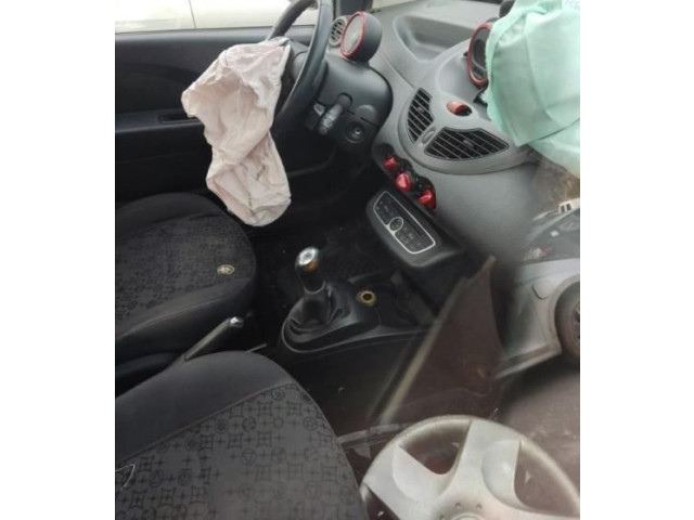 Зеркало электрическое        Renault Twingo II  2007 - 2014 года   