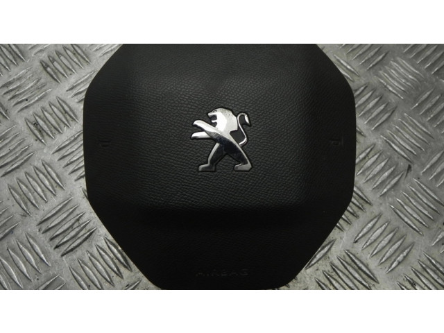 Подушка безопасности водителя 98255207ZD   Peugeot 2008 I