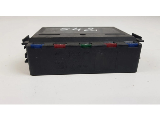   Pojistková skříňka 8921130020   Lexus GS 300 350 430 450H 2006