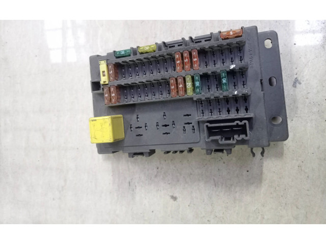 Блок предохранителей  518174503   Rover 75    