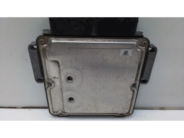 Блок управления двигателя    Fiat 500X