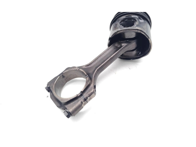 Píst 939A9.000 Alfa Romeo Brera pro naftový motor 2.4 939A9.000 2.4 JTDM 20V