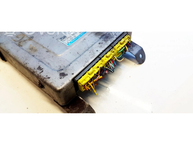 Блок управления двигателя z50918881b, e2t81671m1 Mazda 323