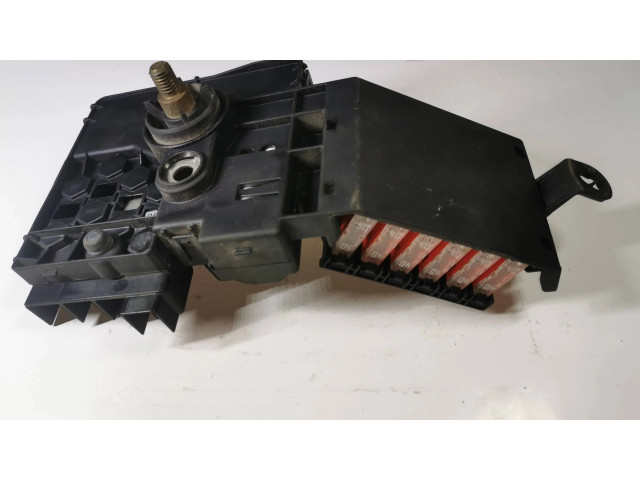 Pojistková skříňka 2119820302 Mercedes-Benz E W211 2007