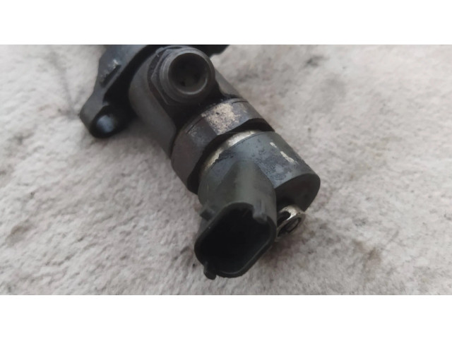 Vstřikovač 0445110188 Ford Focus C-MAX pro naftový motor 1.6