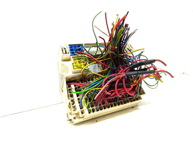 Блок предохранителей 3515170   Volvo S70  V70  V70 XC    