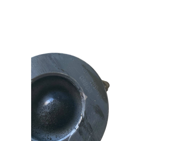  Поршень с шатуном D4204T 08BQ3, 01175  Volvo V50  