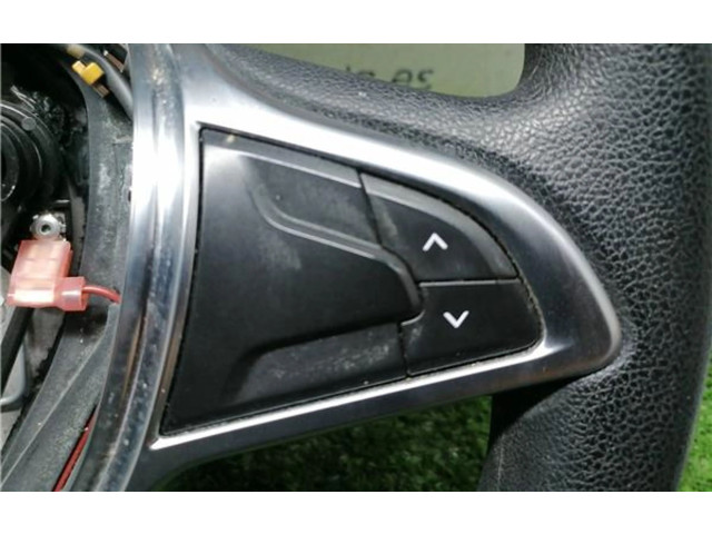 Руль Dacia Duster - года 484009380R, 484009380R