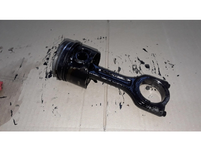 Поршень с шатуном 619 Citroen C3 Picasso для дизельного двигателя 1.6