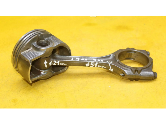 Поршень с шатуном 4J11 Mitsubishi Outlander