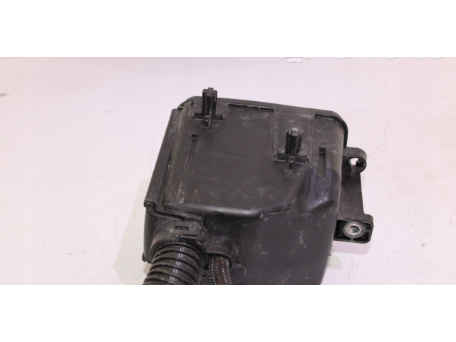   Pojistková skříňka    Alfa Romeo Stelvio 2016