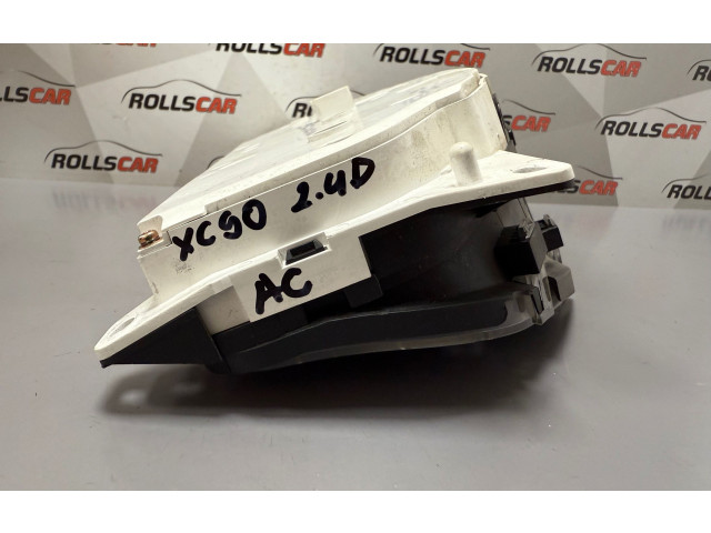 Панель приборов 8691648, 1052021 Volvo XC90