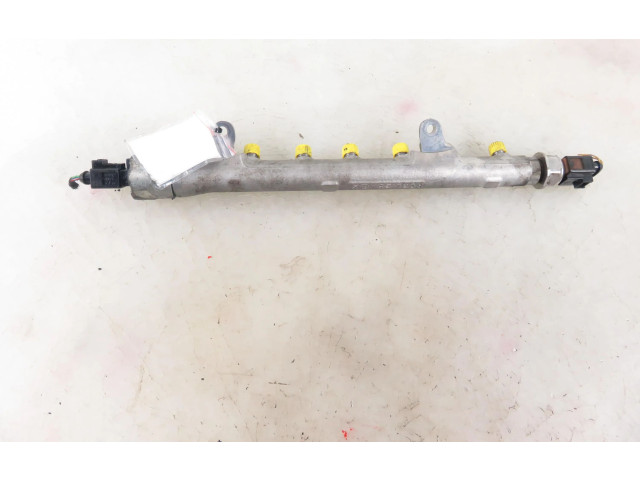 Топливная рампа 03L906054A, 03L089H Volkswagen Golf VI для двигателя CAYC