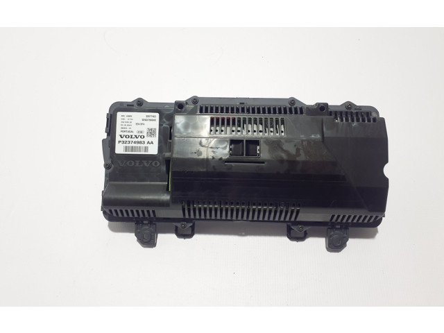 Přístrojová deska Volvo XC60 2023 32374983