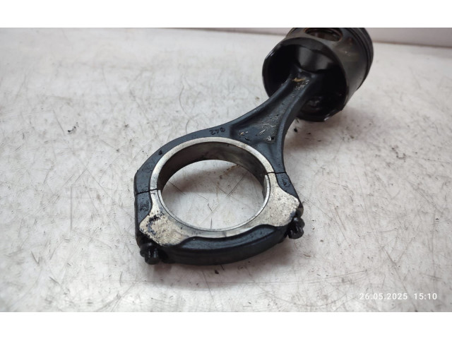 Поршень с шатуном OM642 Jeep Grand Cherokee (WK)