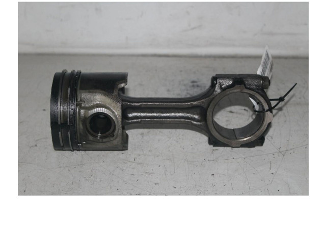 Поршень с шатуном D4CB KIA Sorento