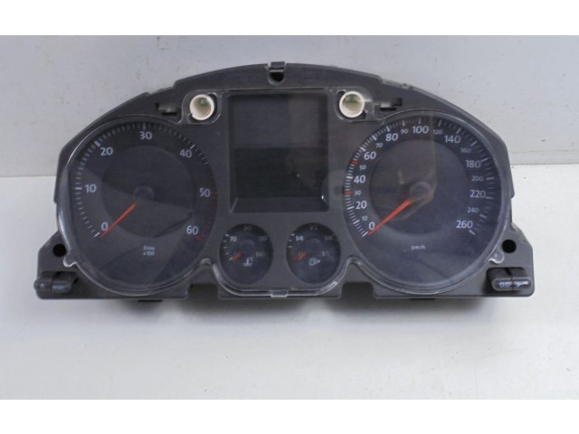 Панель приборов    Volkswagen PASSAT B6       