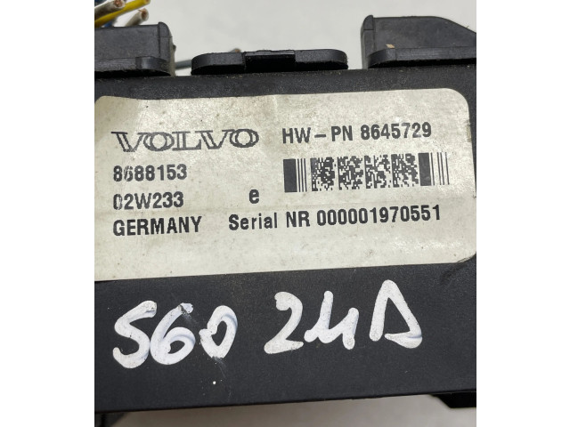 Блок предохранителей  8645729, 000001970551   Volvo V70    