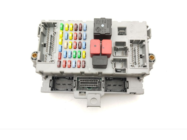 Блок предохранителей 406626, U380 Maserati Quattroporte