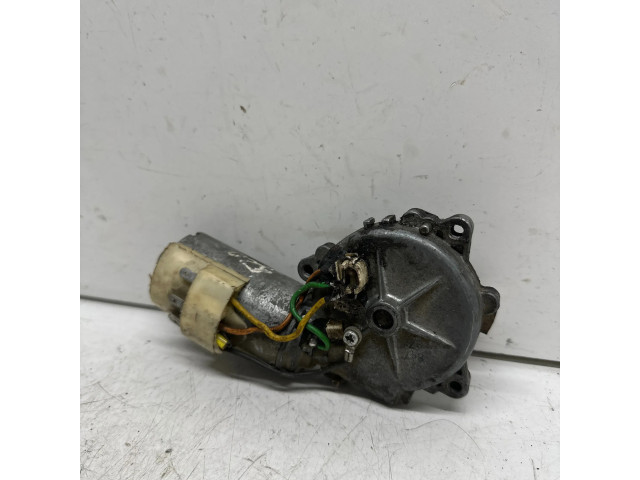 Моторчик заднего дворника 0390201402, AUP12V    Volvo 940