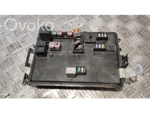 Pojistková skříňka P68223923AA Dodge Challenger 2015