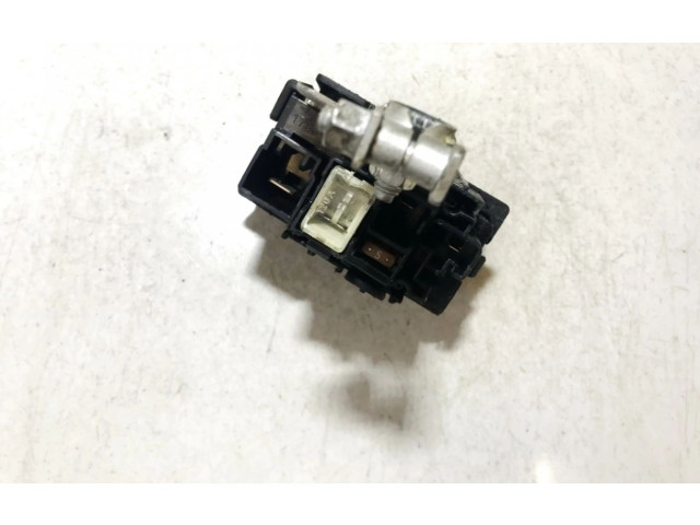 Блок предохранителей     Toyota Prius (XW20)    