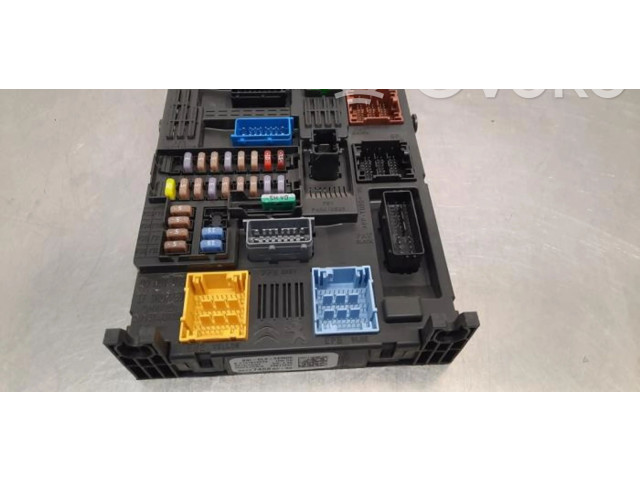 Pojistková skříňka 9822745880 Peugeot Expert 2018