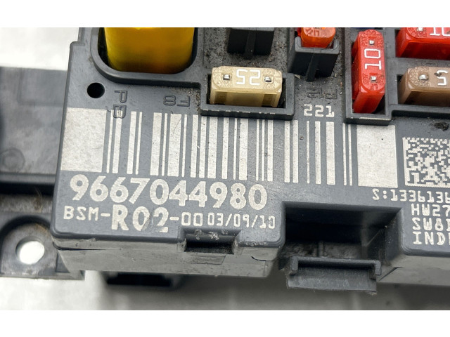 Pojistková skříňka 9667044980 Peugeot 3008 2010