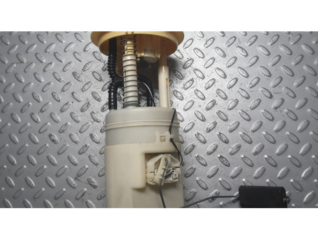 Насос топлива (в топливном баке)